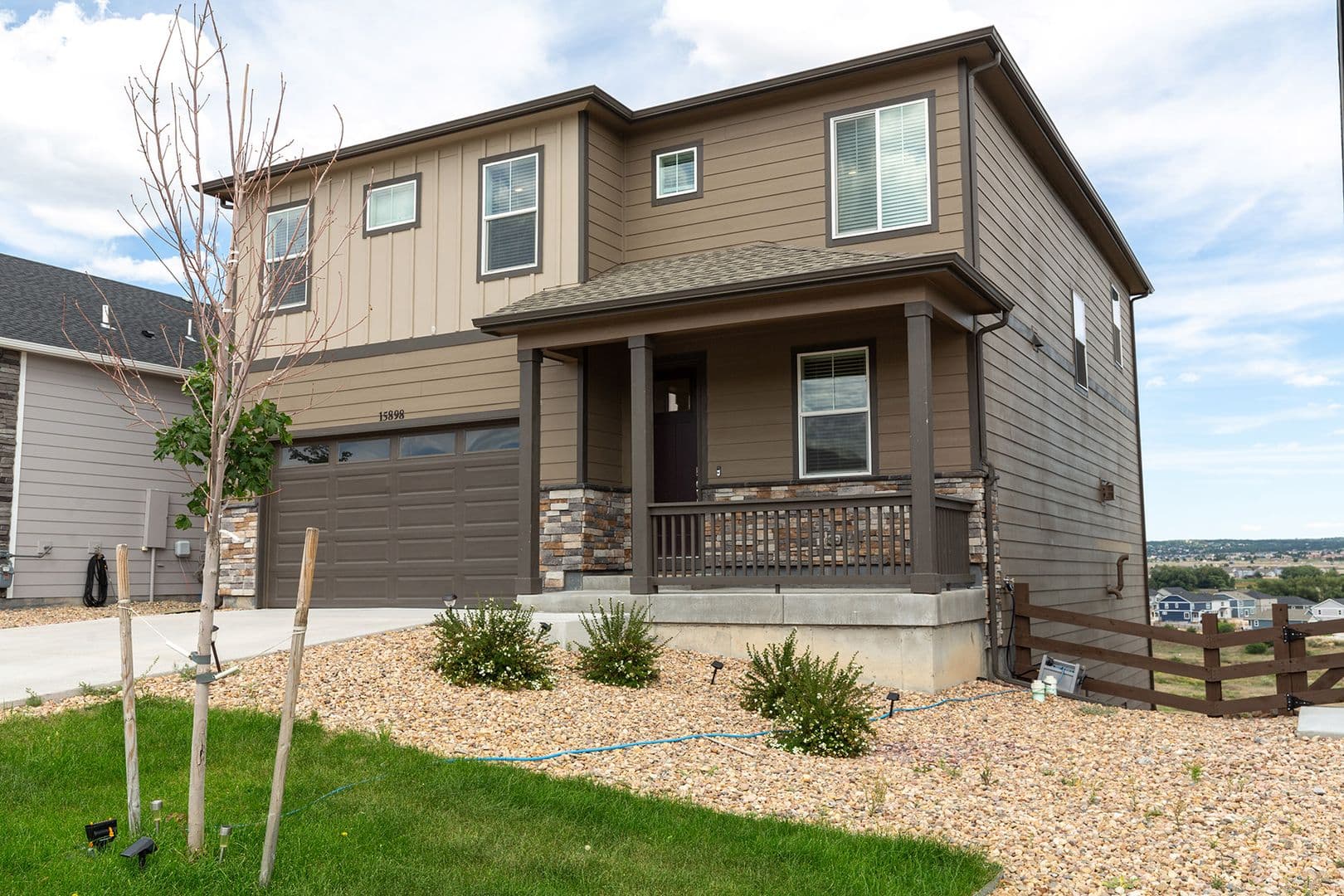 Monument House: 15898 Little Bluestem Road