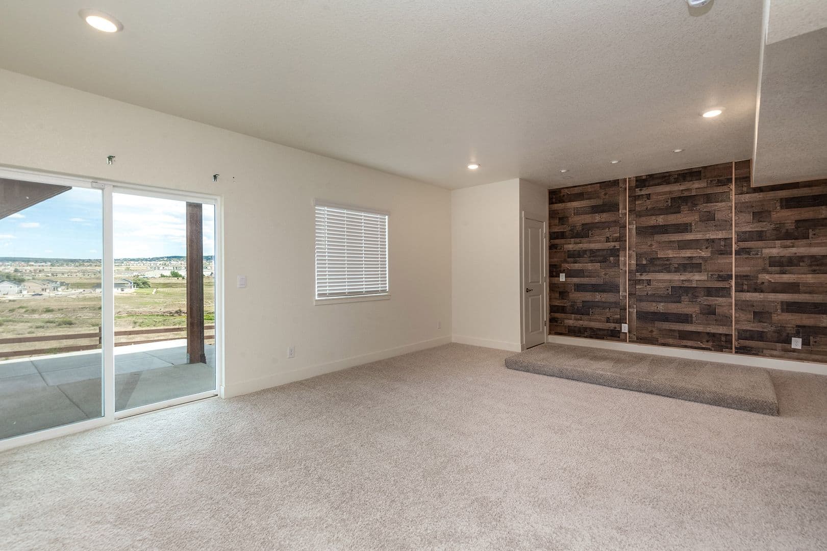 Monument House: 15898 Little Bluestem Road