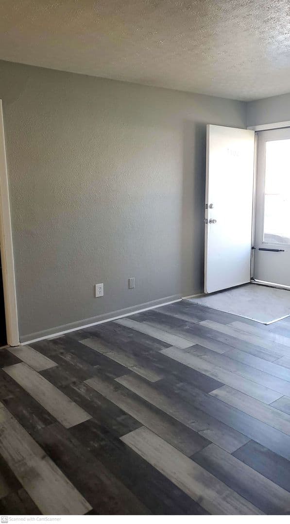 Fairborn Apartment: 1802-1804 Montgomery Ave