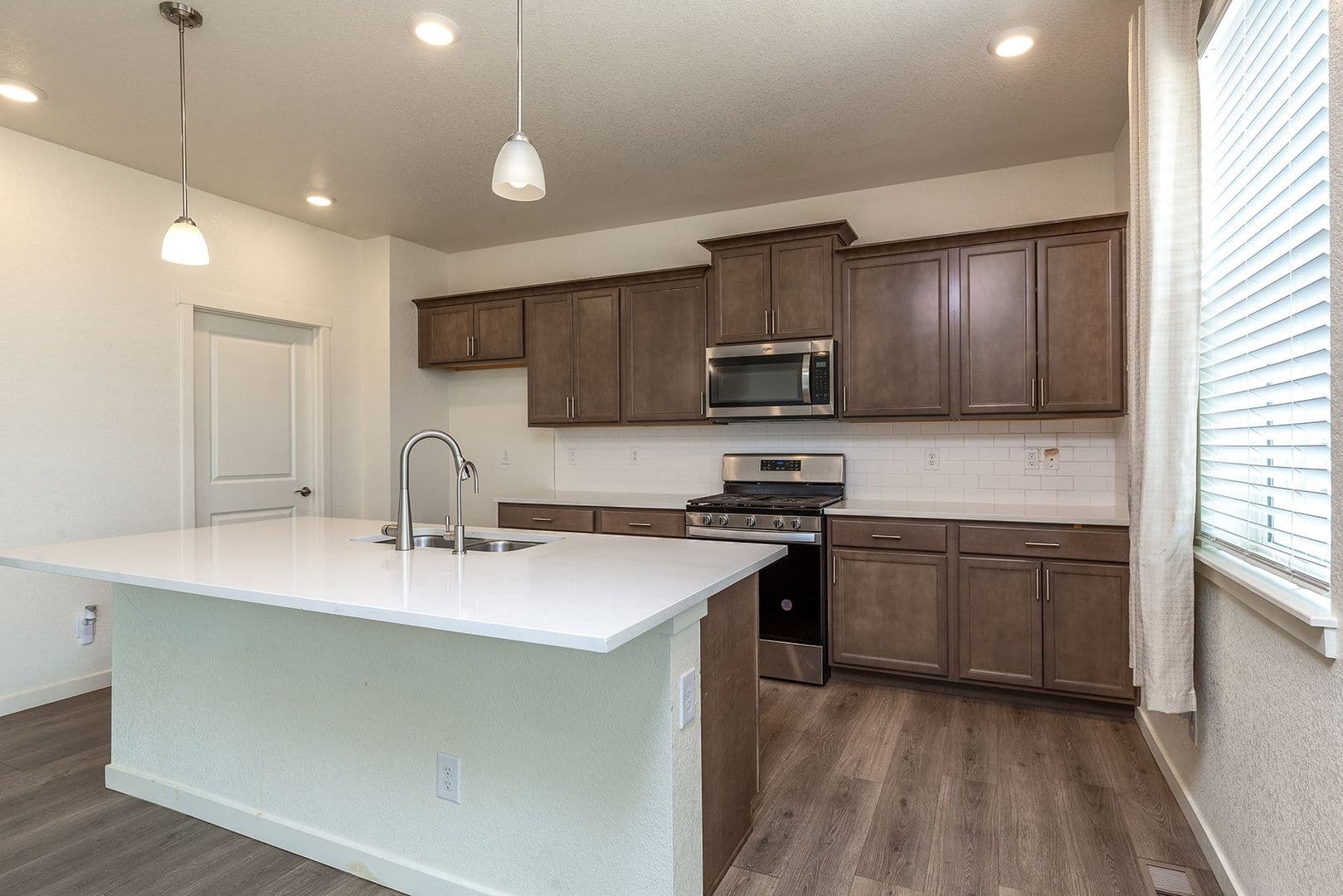 Monument House: 15898 Little Bluestem Road