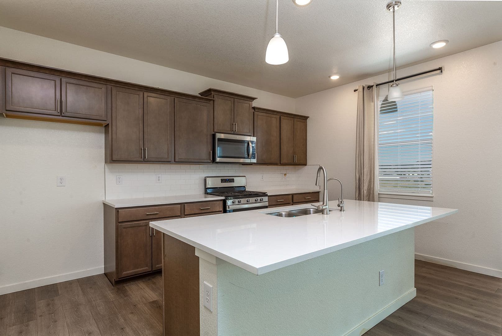 Monument House: 15898 Little Bluestem Road