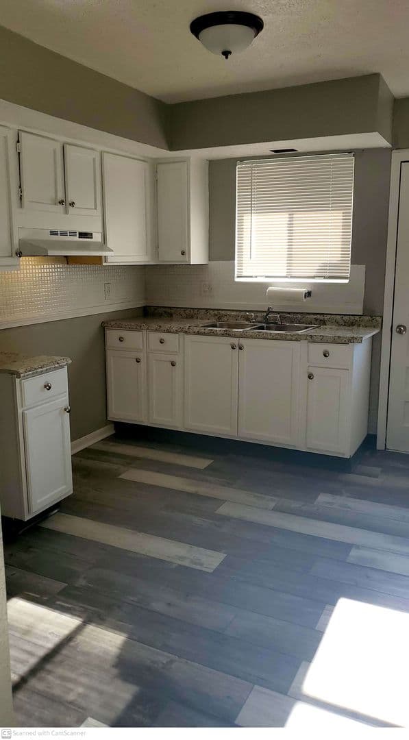 Fairborn Apartment: 1802-1804 Montgomery Ave