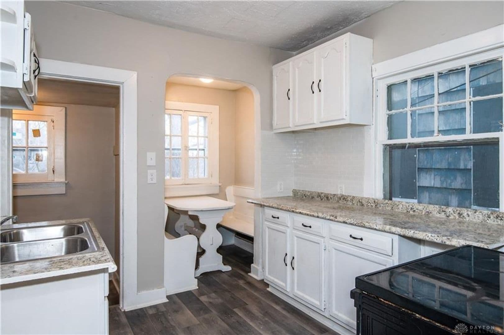 Dayton House: 1253 Windsor Ave