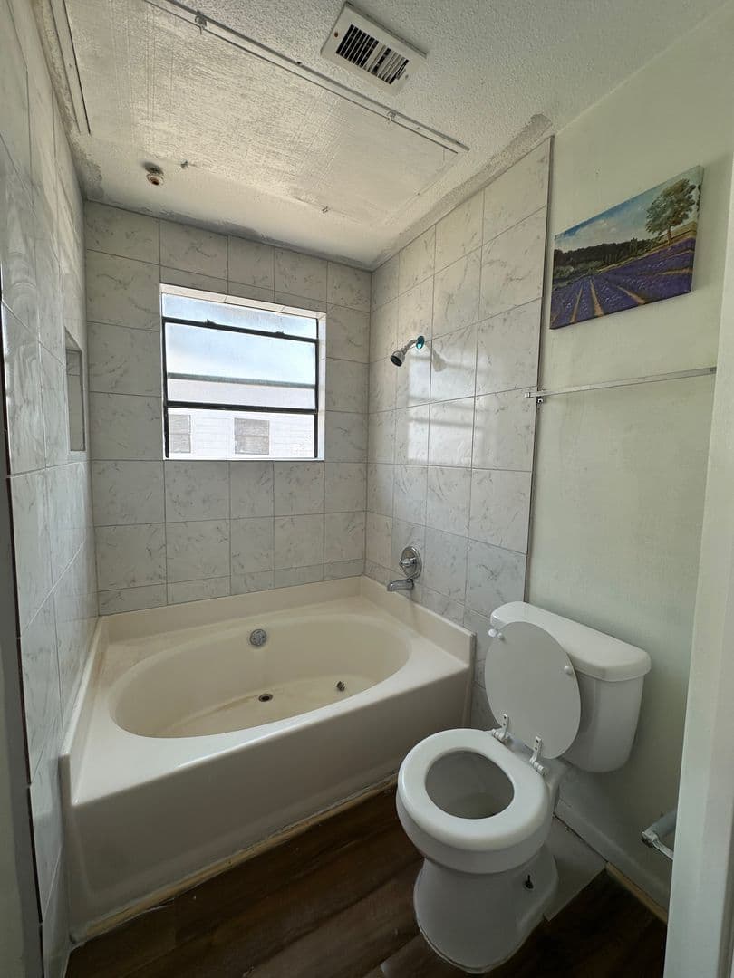 HOUSTON Apartment: 7901 Cambridge