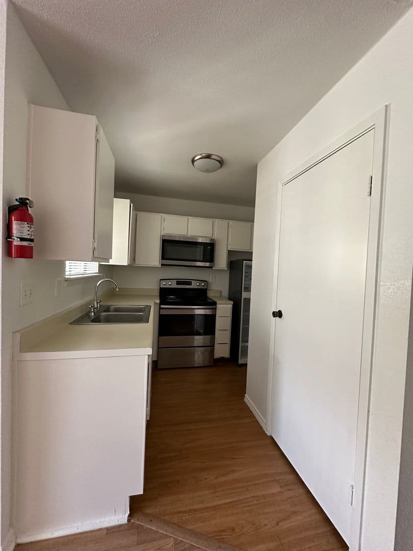HOUSTON Apartment: 7901 Cambridge