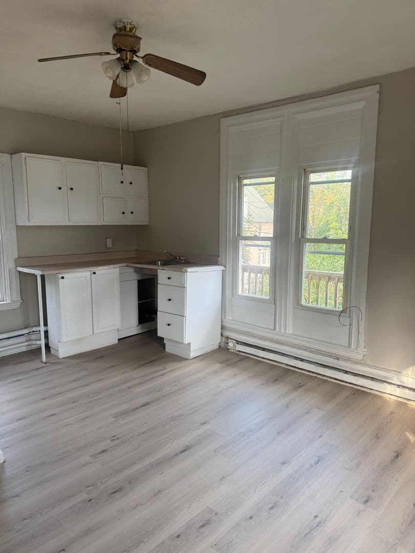 Norwich Apartment: 5 Maple Street