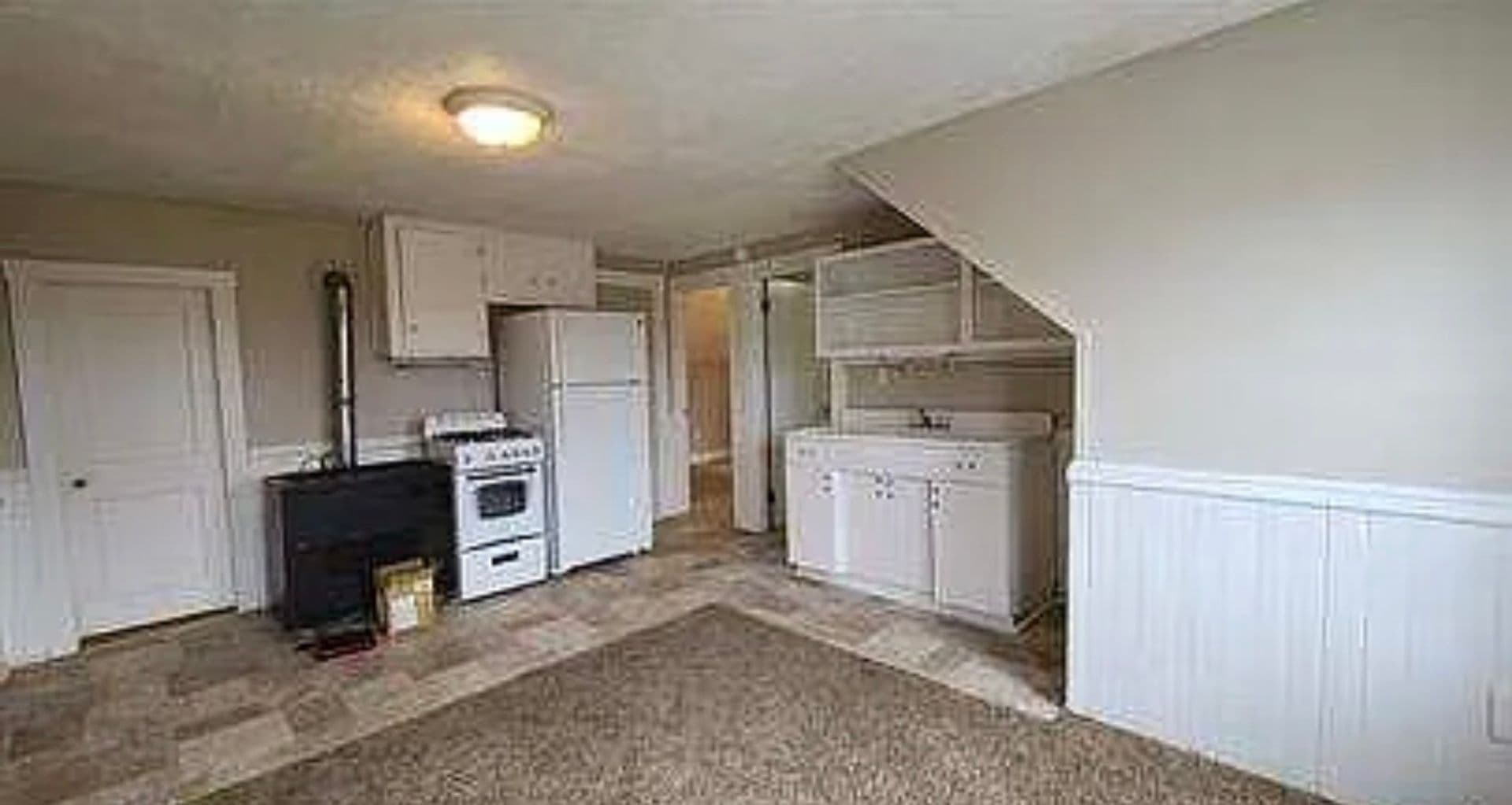 Jewett City Apartment: 30 Palmer Avenue