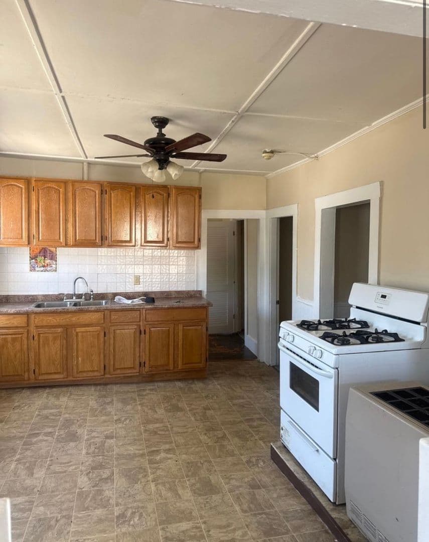 Burrillville Apartment: 361-363 Chapel Street