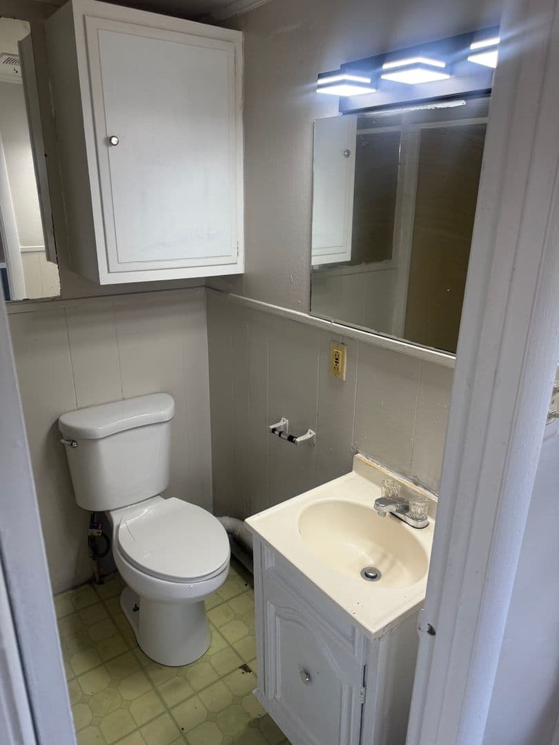 Norwich Apartment: 5 Maple Street