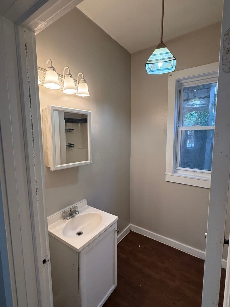 New London Apartment: 55 Blackhall Street