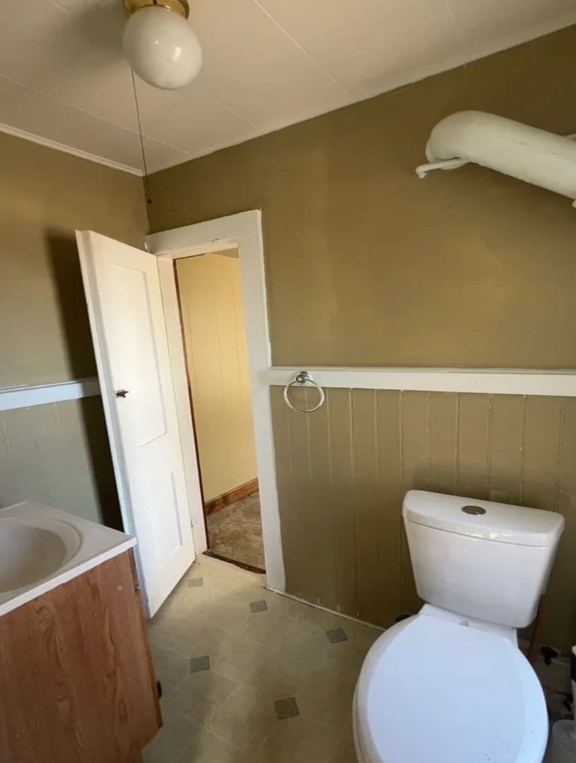 Windham Apartment: 123 Valley Street