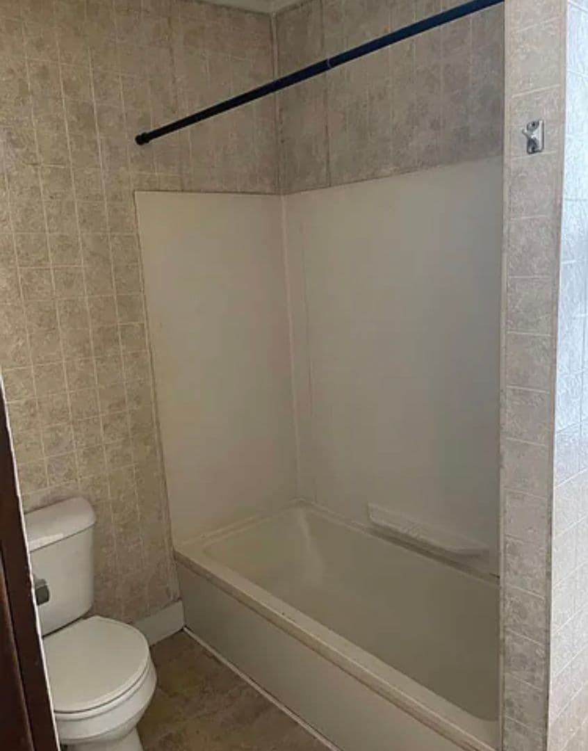 Woonsocket Apartment: 240 Estes Street