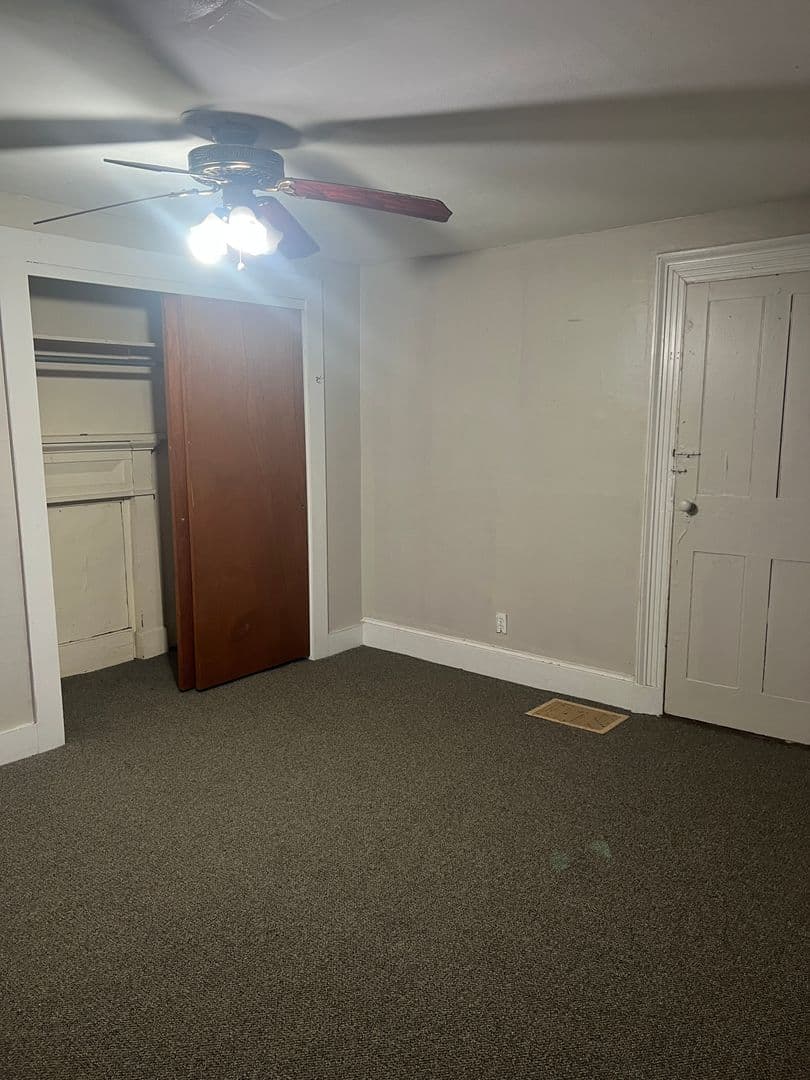 Granby Apartment: 376 Salmon Brook Street