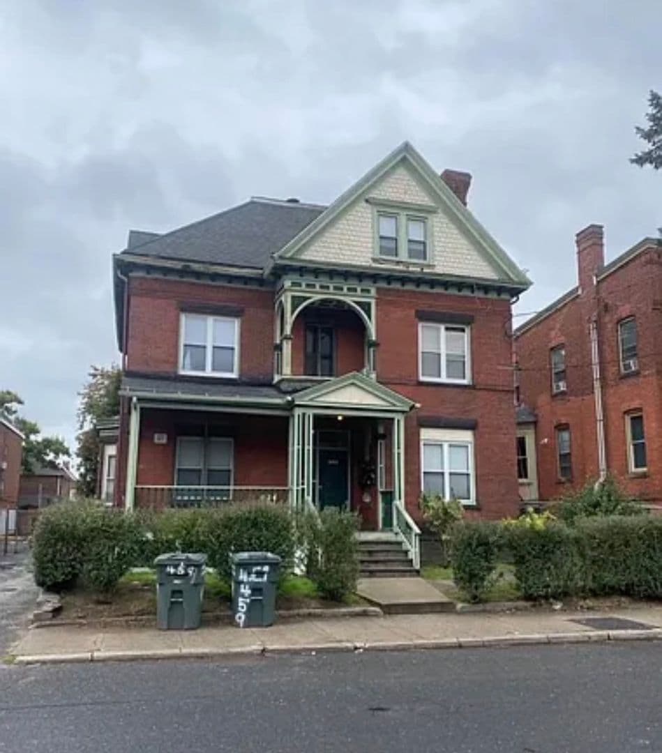 Bridgeport Apartment: 459 Noble Avenue