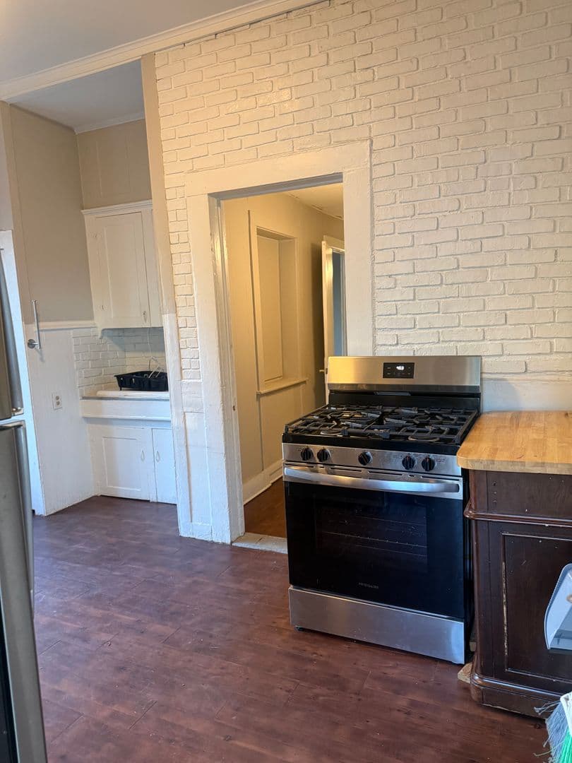 Killingly Apartment: 273-275 Main Street