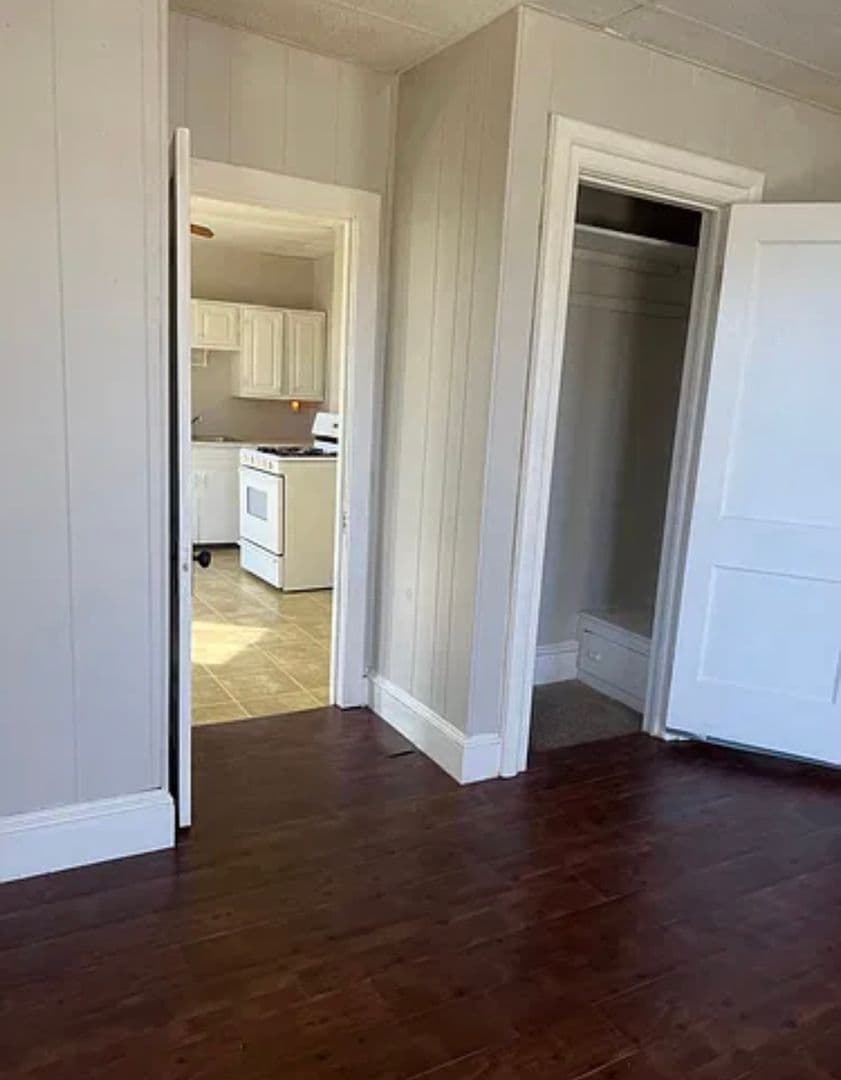 Killingly Apartment: 273-275 Main Street