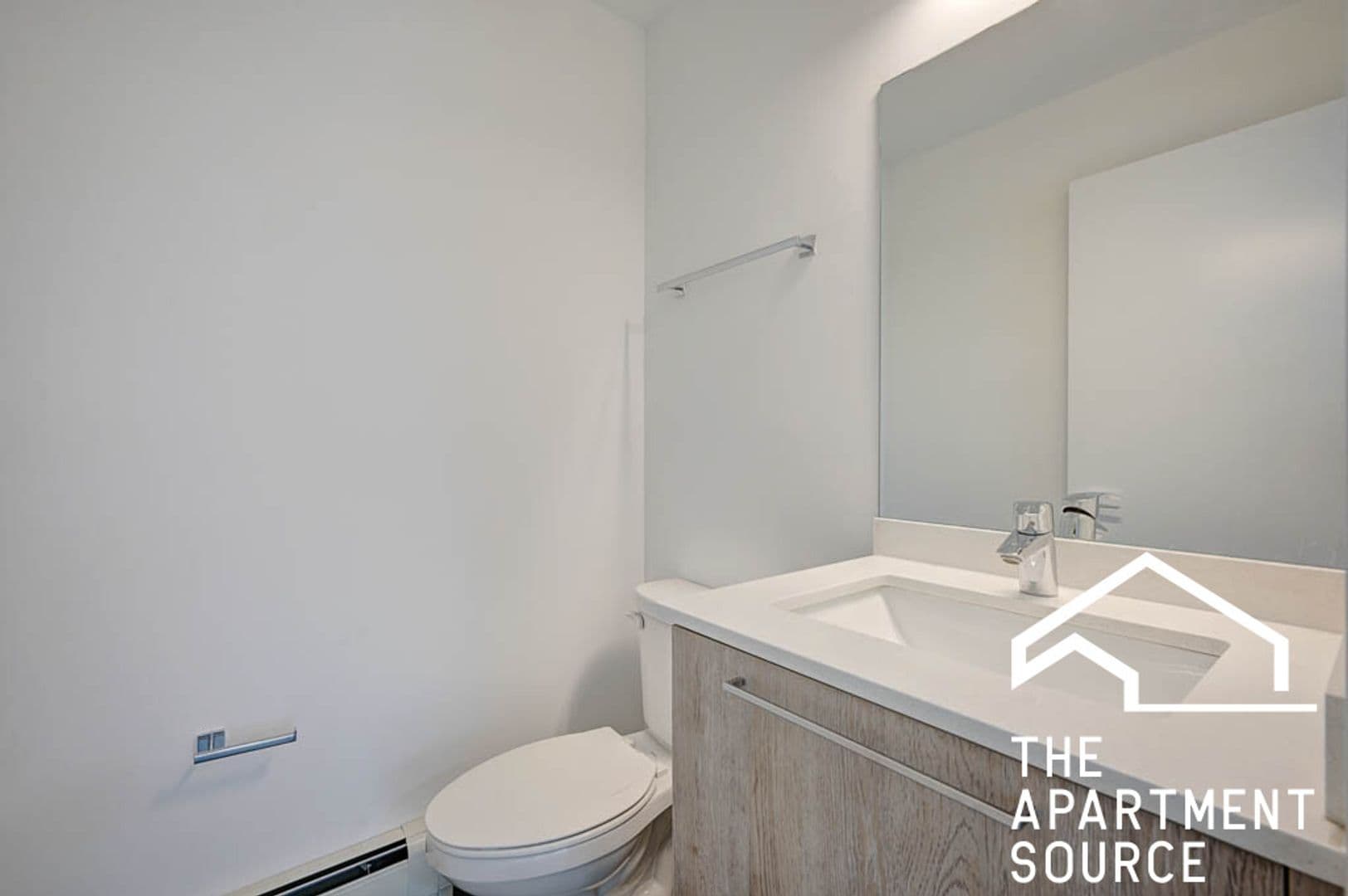 Chicago Apartment: 7621 N. Sheridan Rd.  - 3H