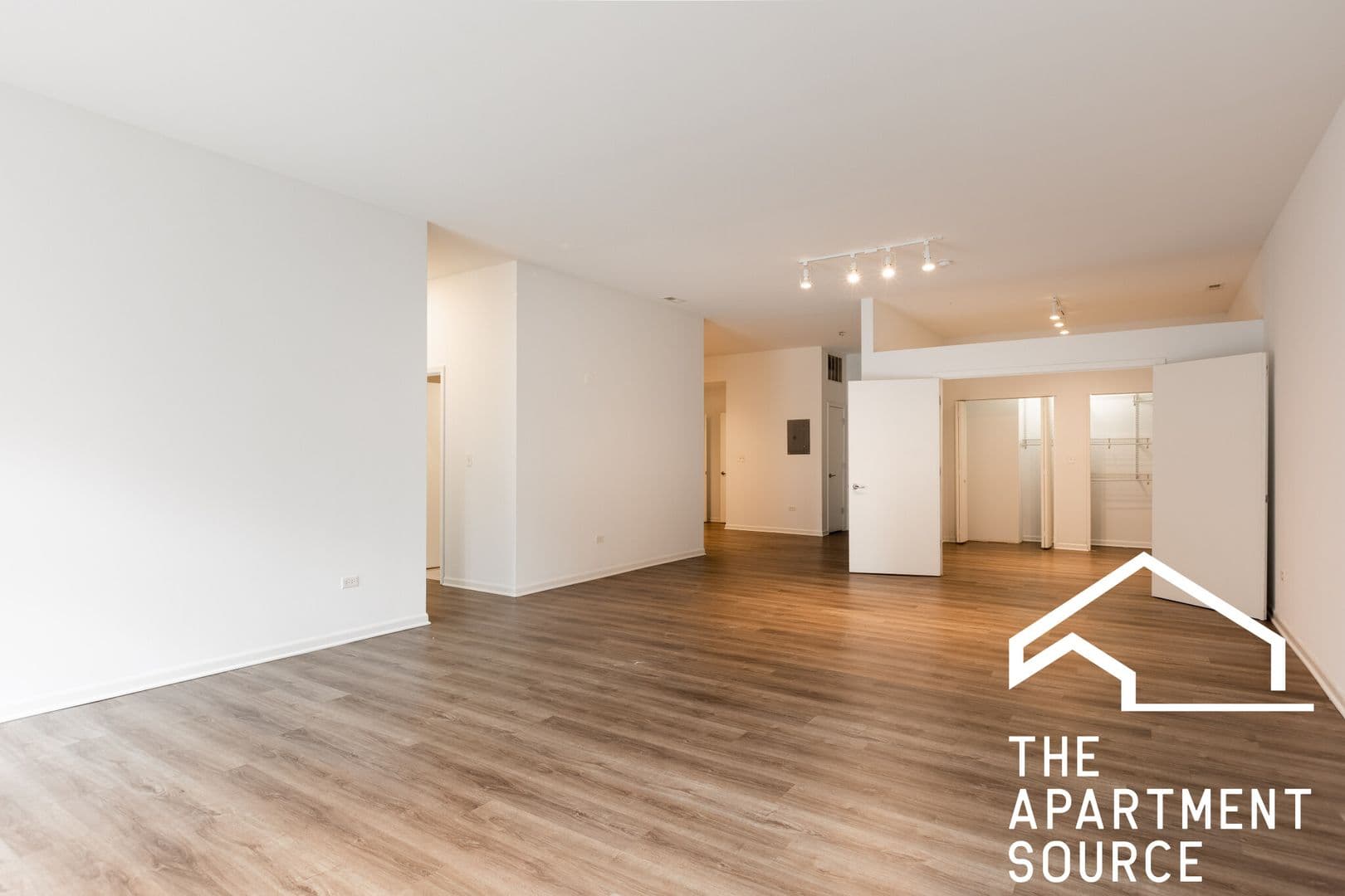 Chicago Apartment: 2550 S Wabash Ave. - 205
