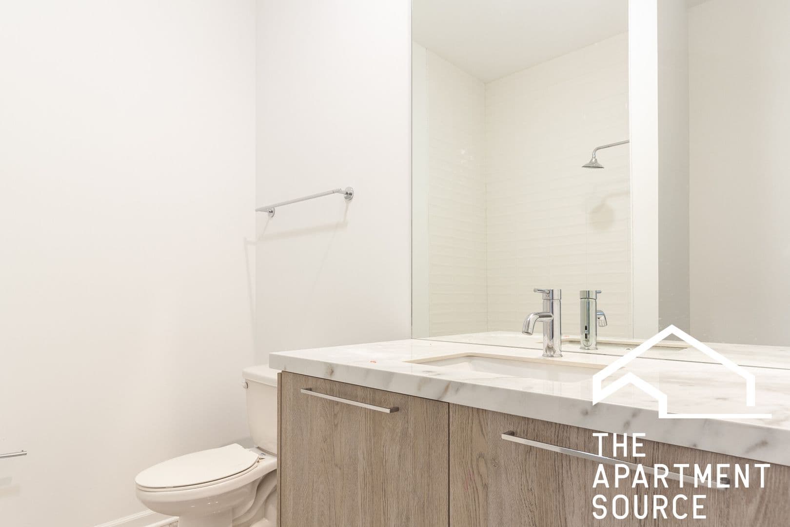 Chicago Apartment: 2550 S Wabash Ave. #303