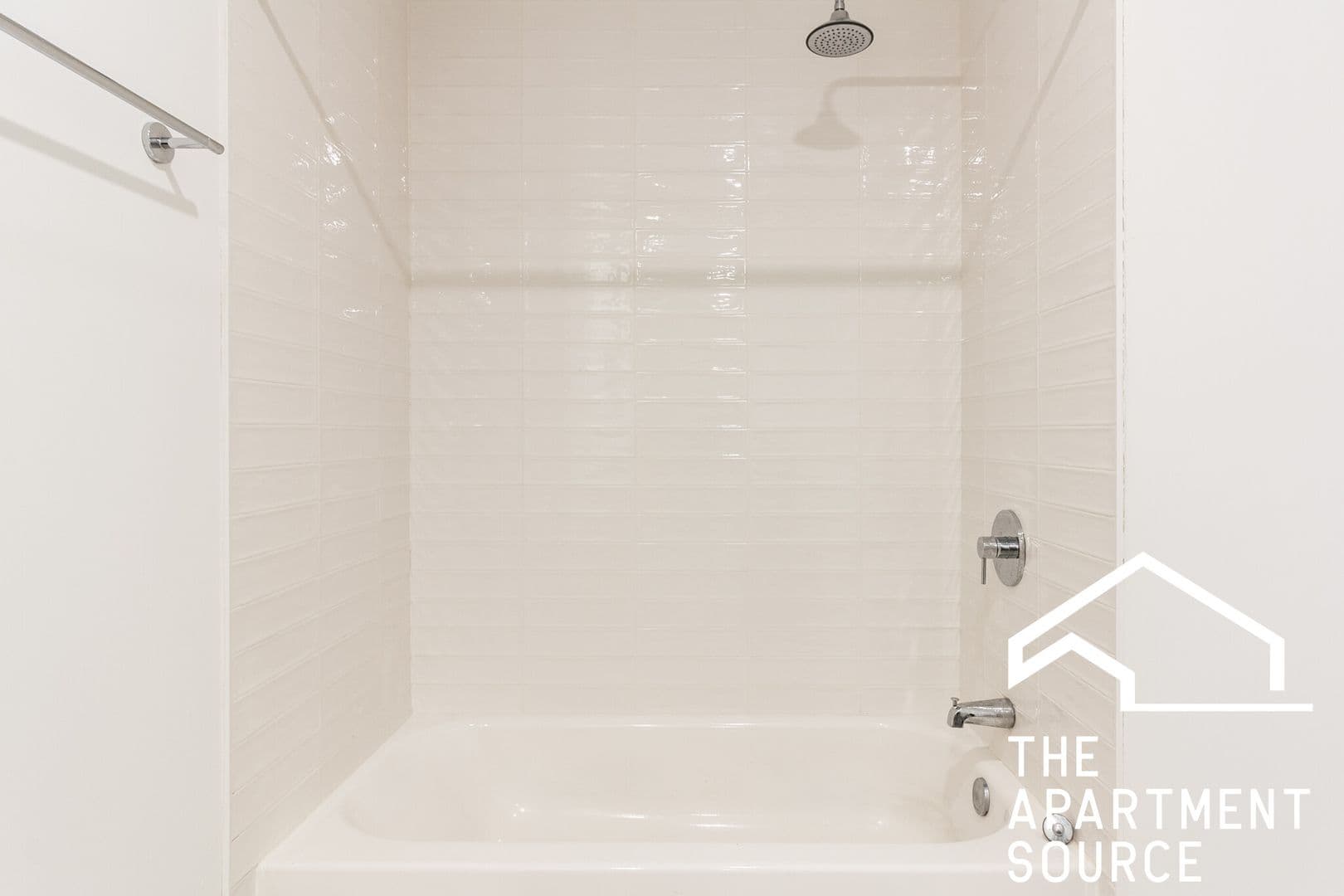 Chicago Apartment: 2550 S Wabash Ave. #208