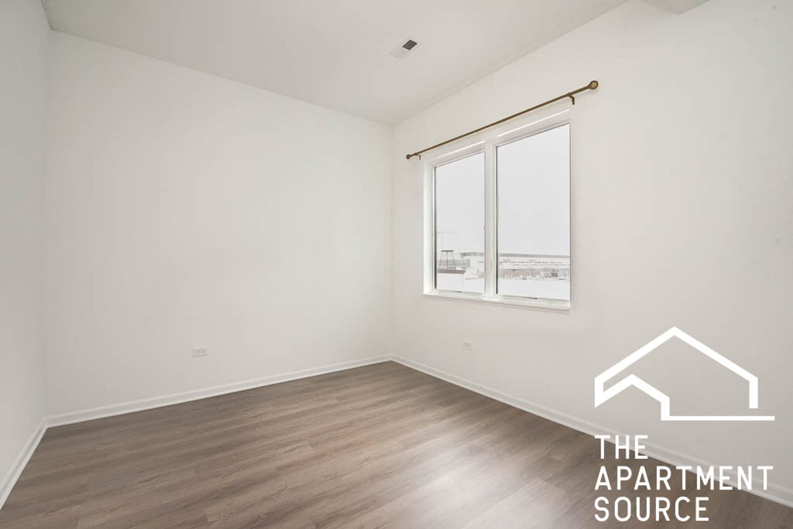 Chicago Apartment: 2550 S Wabash Ave. - 306