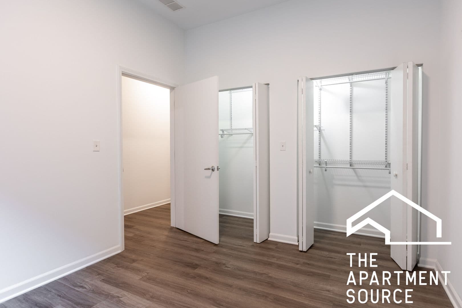 Chicago Apartment: 2550 S Wabash Ave. #203