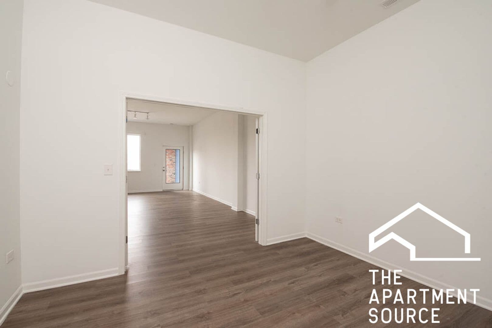 Chicago Apartment: 2550 S Wabash Ave. - 306