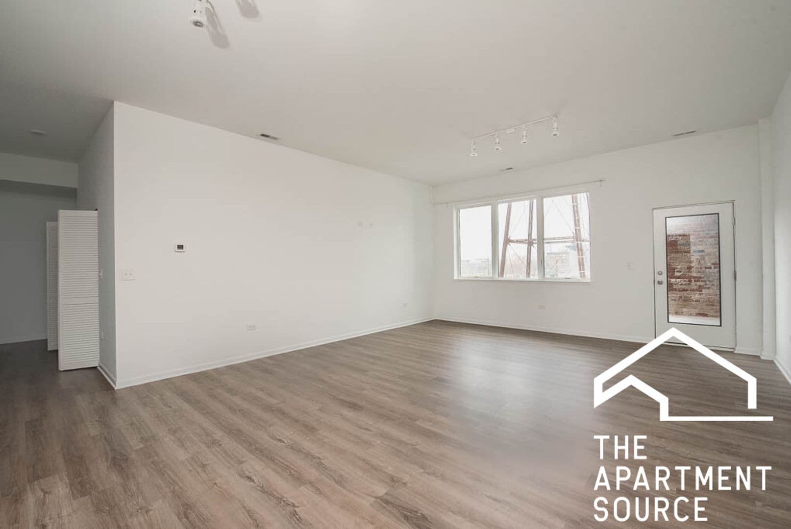 Chicago Apartment: 2550 S Wabash Ave. - 306