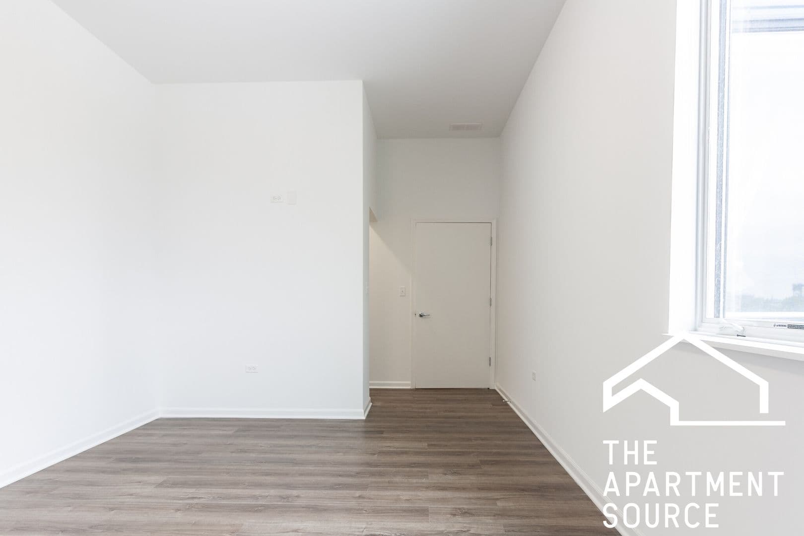 Chicago Apartment: 2550 S Wabash Ave. #303