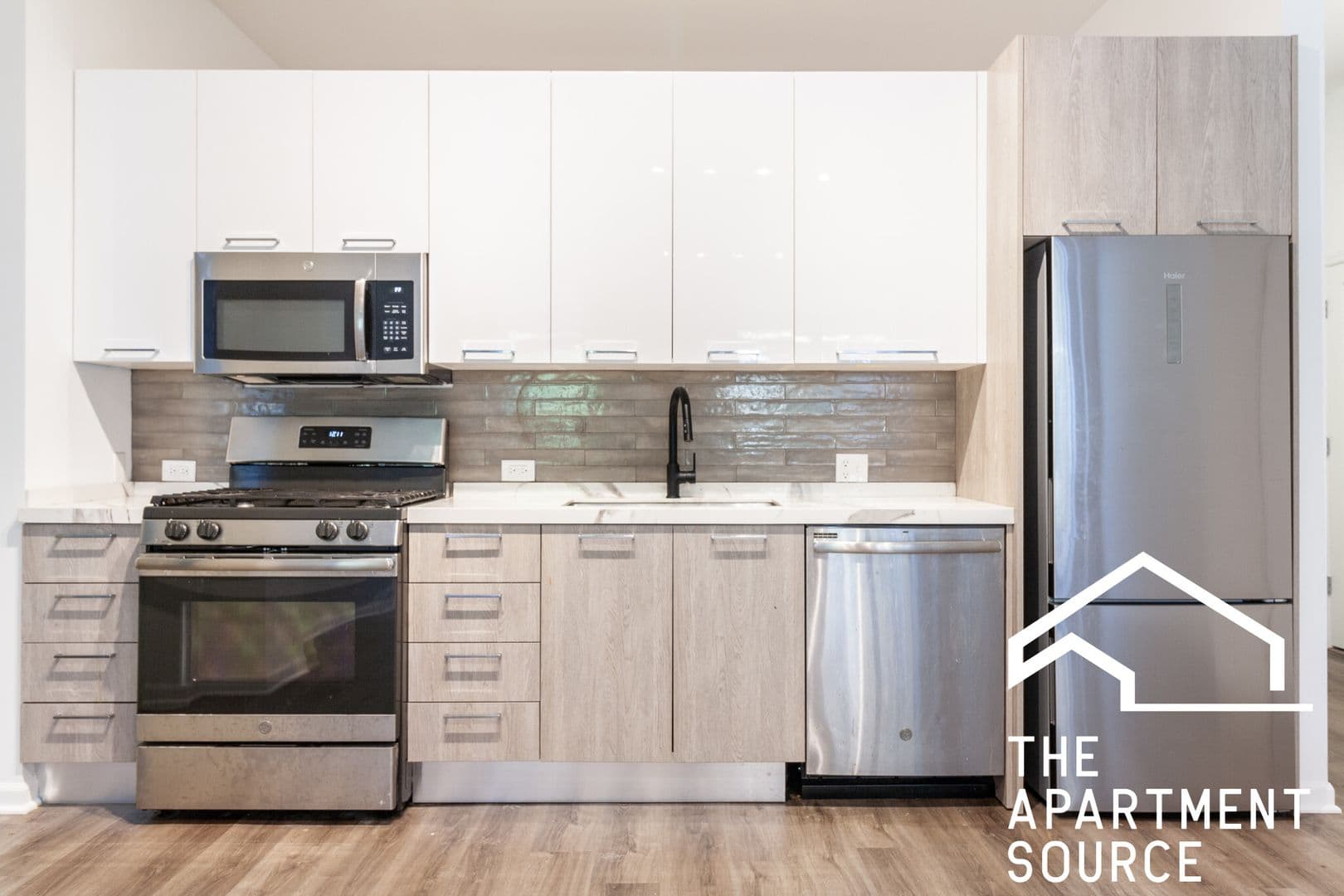 Chicago Apartment: 2550 S Wabash Ave. #208
