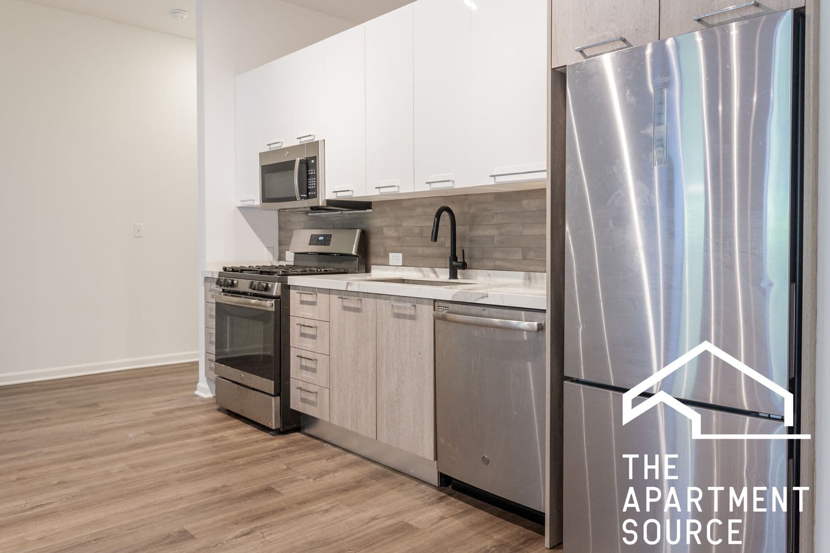 Chicago Apartment: 2550 S Wabash Ave. #208