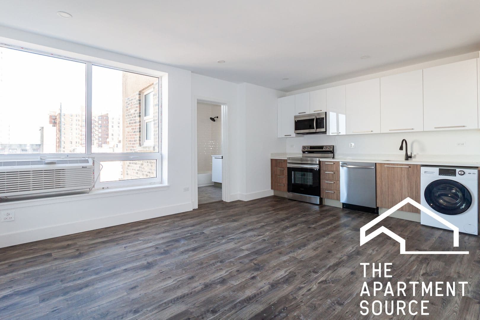 Chicago Apartment: 941 W. Carmen Avenue - 707