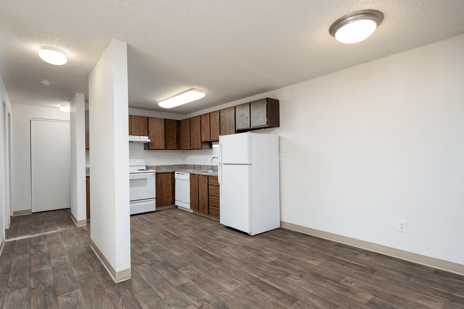 Hermiston Apartment: 1100 S Hwy 395