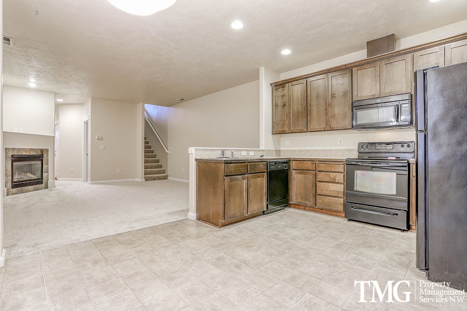 Gresham Apartment: Chase Landing