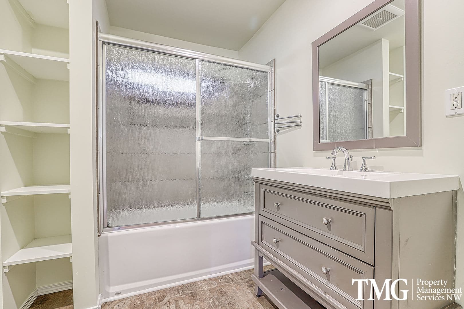 Portland House: 3426 N Arlington Place