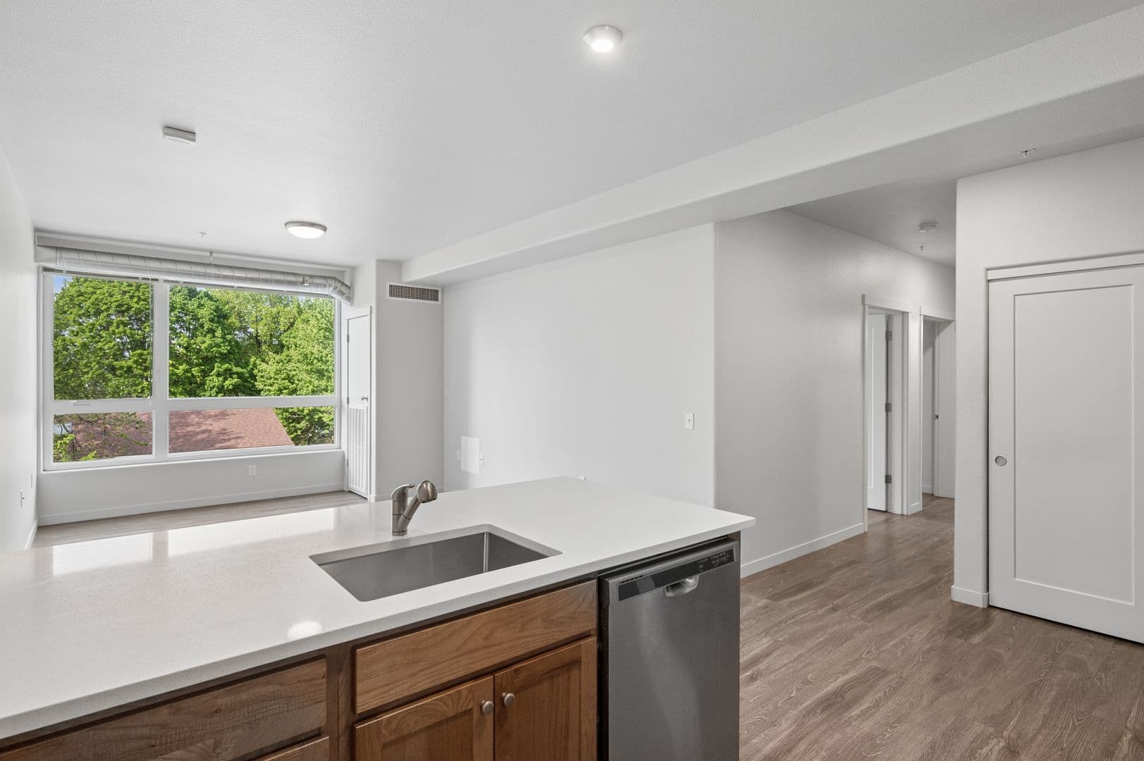 Gresham Apartment: 459 SE 192nd Ave