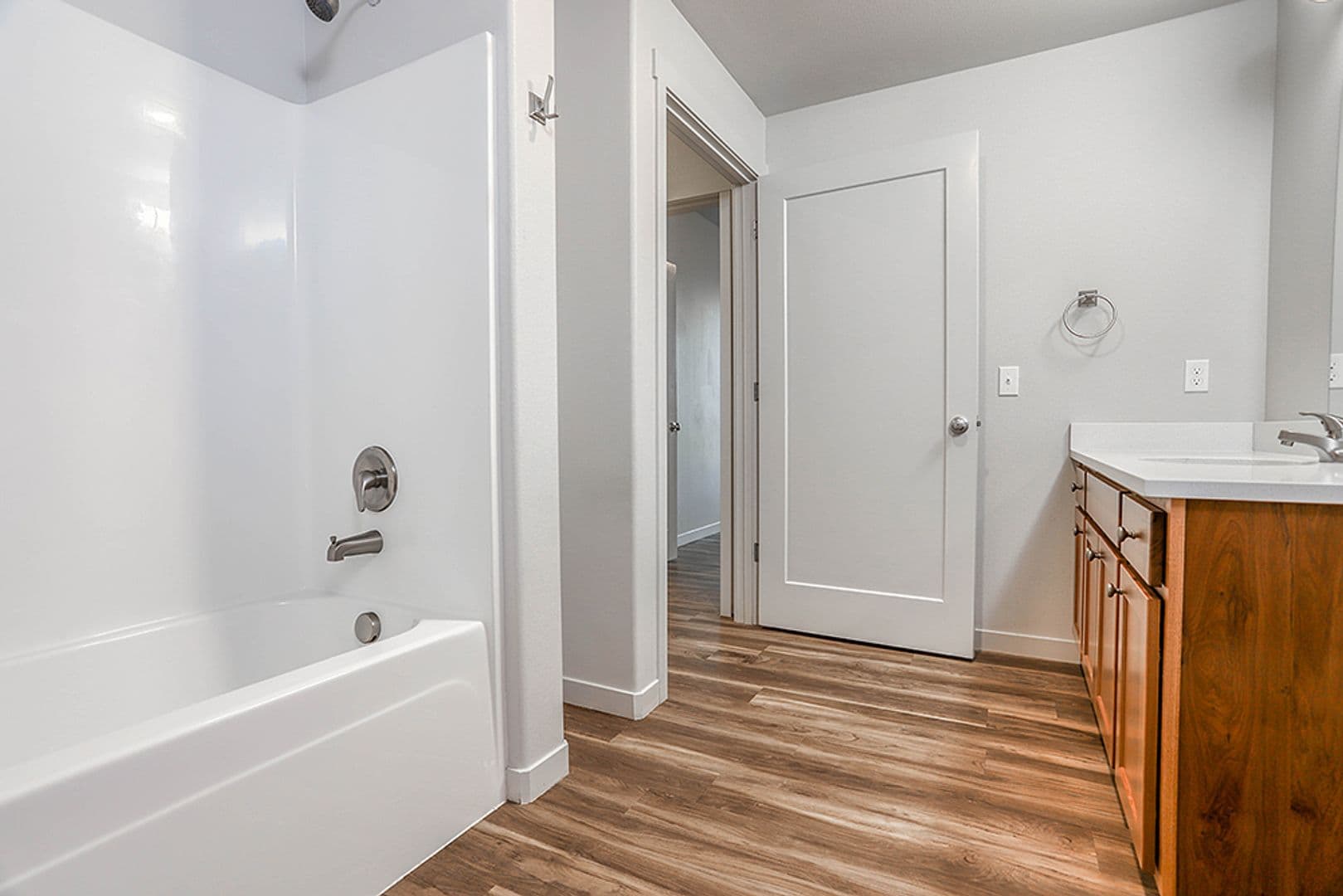 Gresham Apartment: 459 SE 192nd Ave