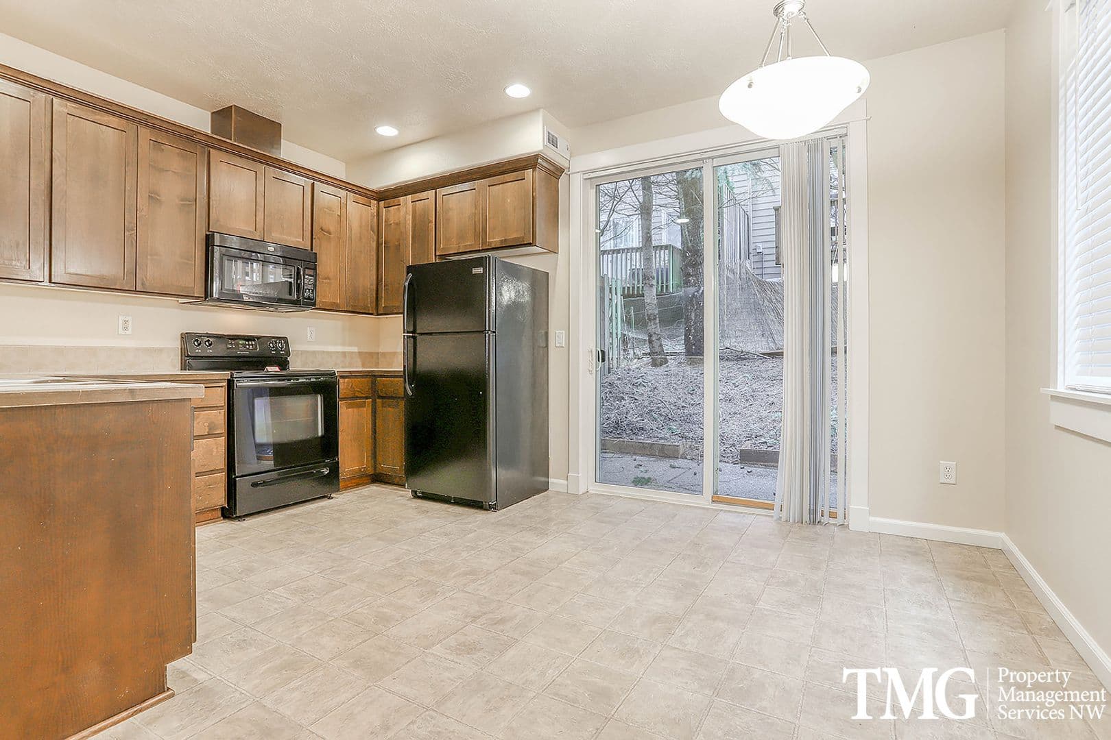 Gresham Apartment: Chase Landing