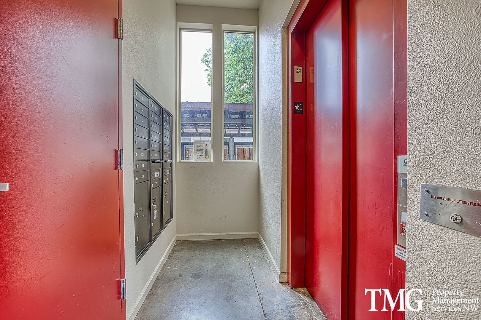 Portland Apartment: 6811 NE Grand Avenue