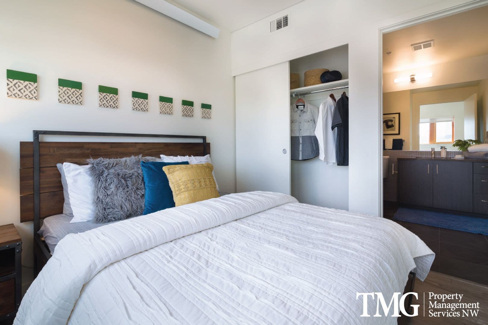 Portland Apartment: 1315 NW 19th Ave