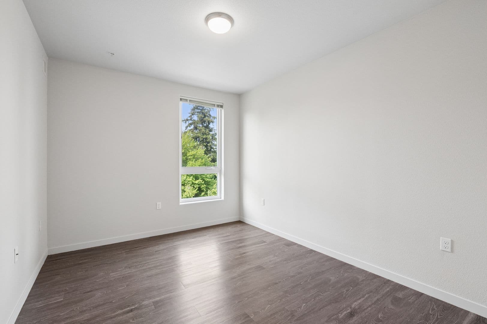 Gresham Apartment: 459 SE 192nd Ave