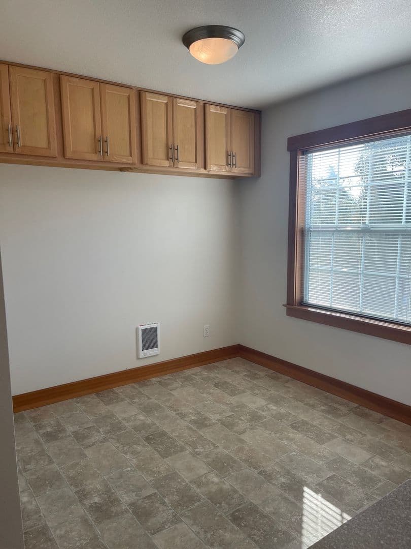 Portland Apartment: 5026 NE 31st Avenue