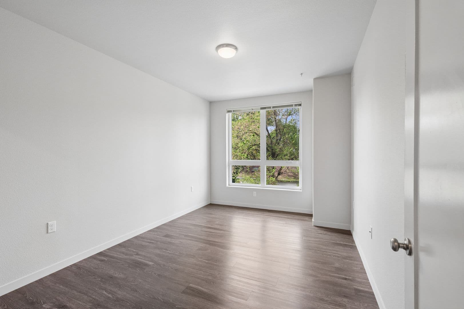 Gresham Apartment: 459 SE 192nd Ave