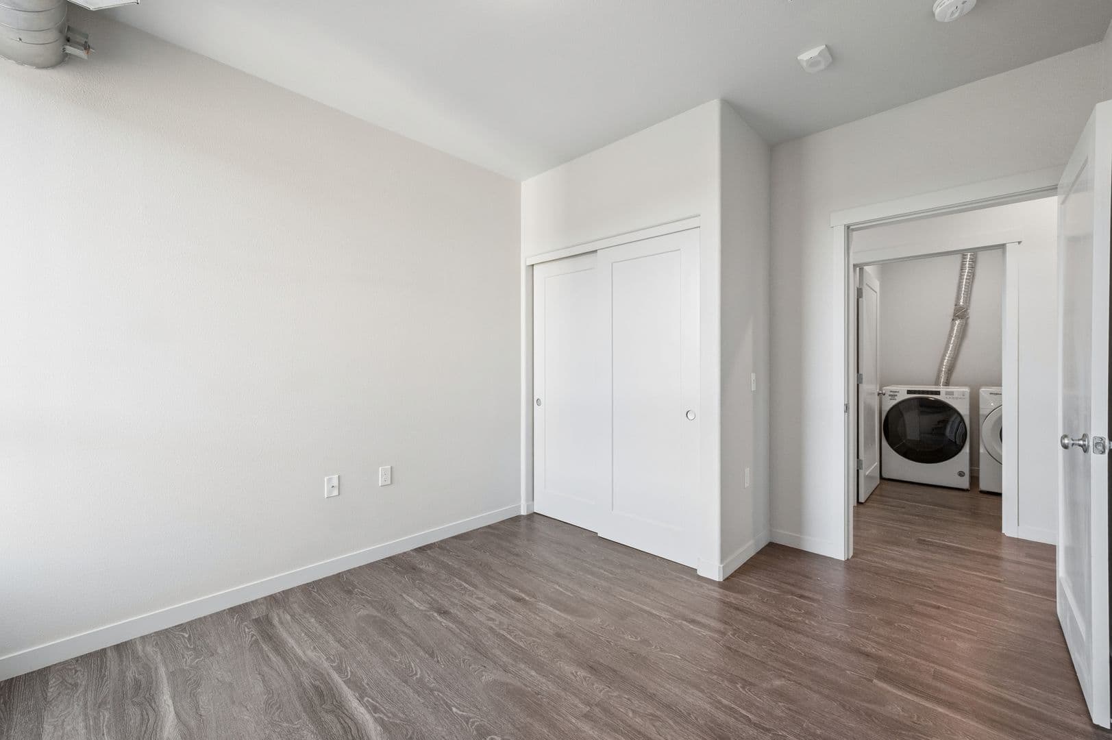 Gresham Apartment: 459 SE 192nd Ave