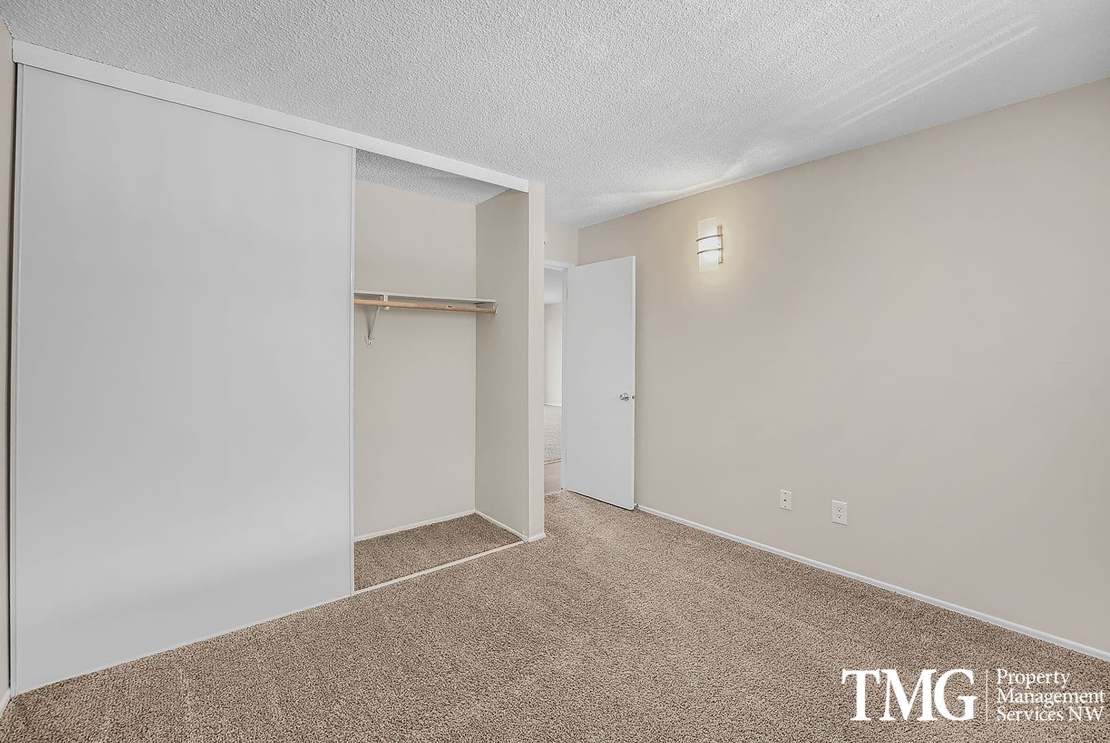 Portland Apartment: 4929 SW Scholls Ferry Rd