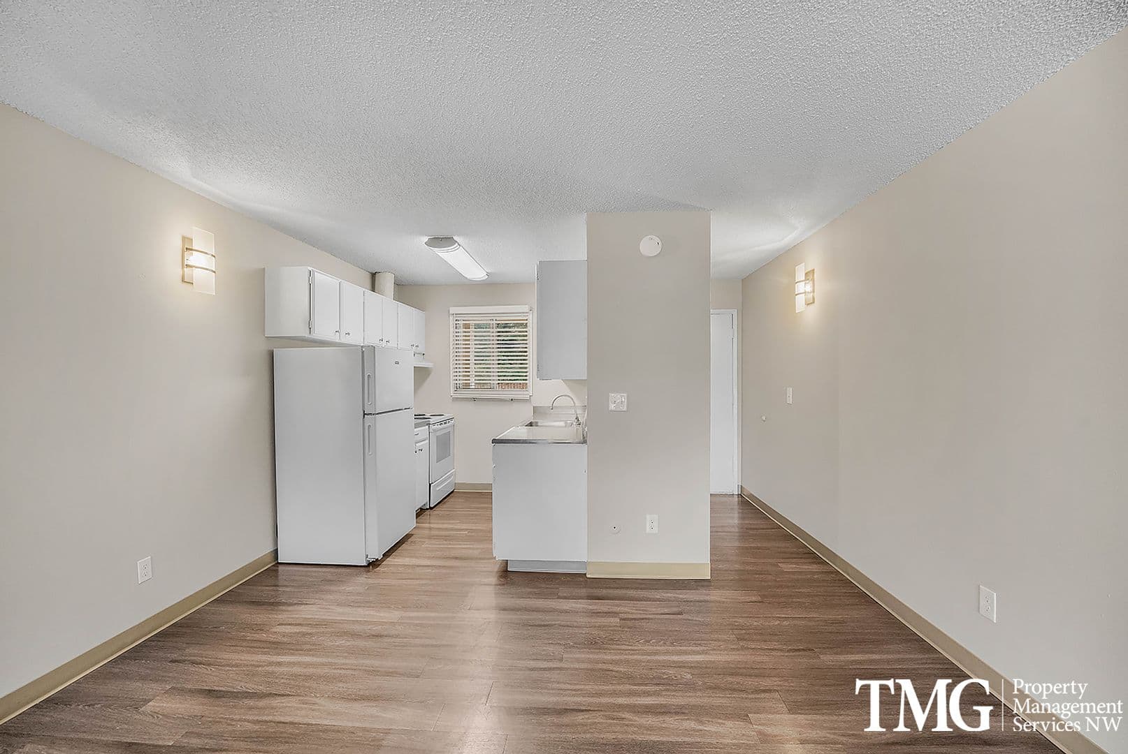 Portland Apartment: 4929 SW Scholls Ferry Rd