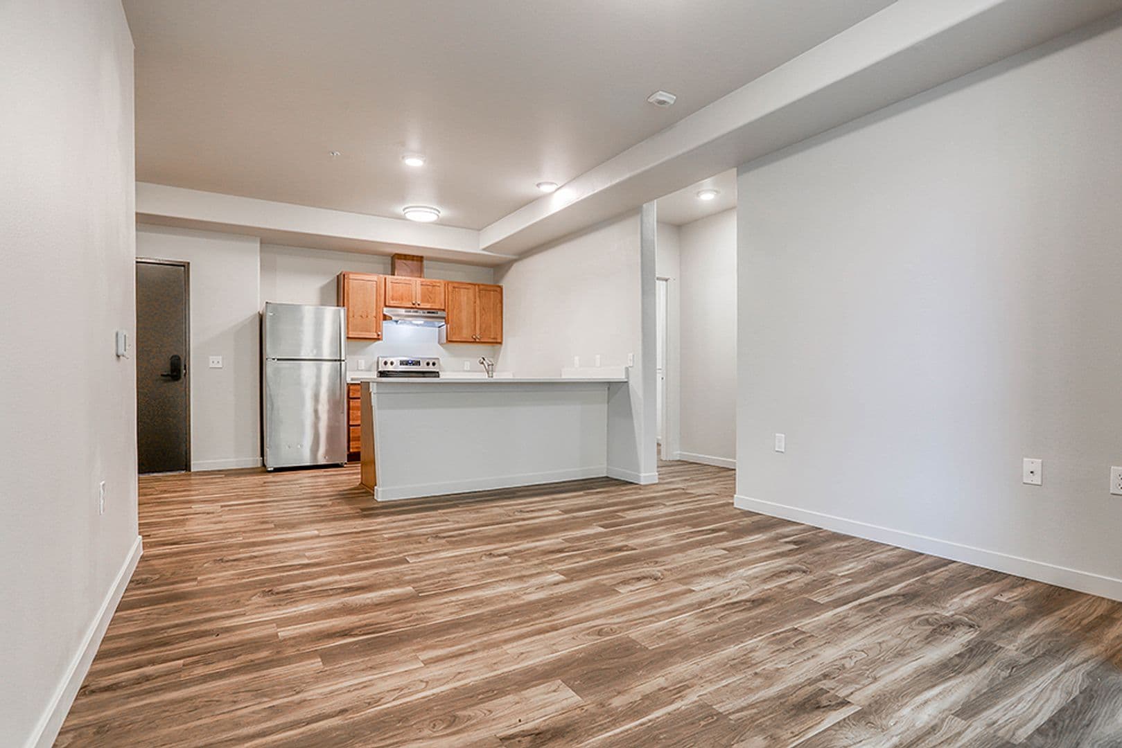 Gresham Apartment: 459 SE 192nd Ave