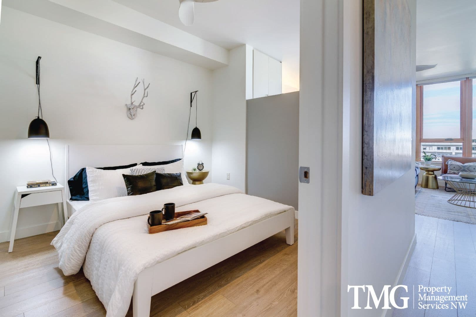 Portland Apartment: 1315 NW 19th Ave