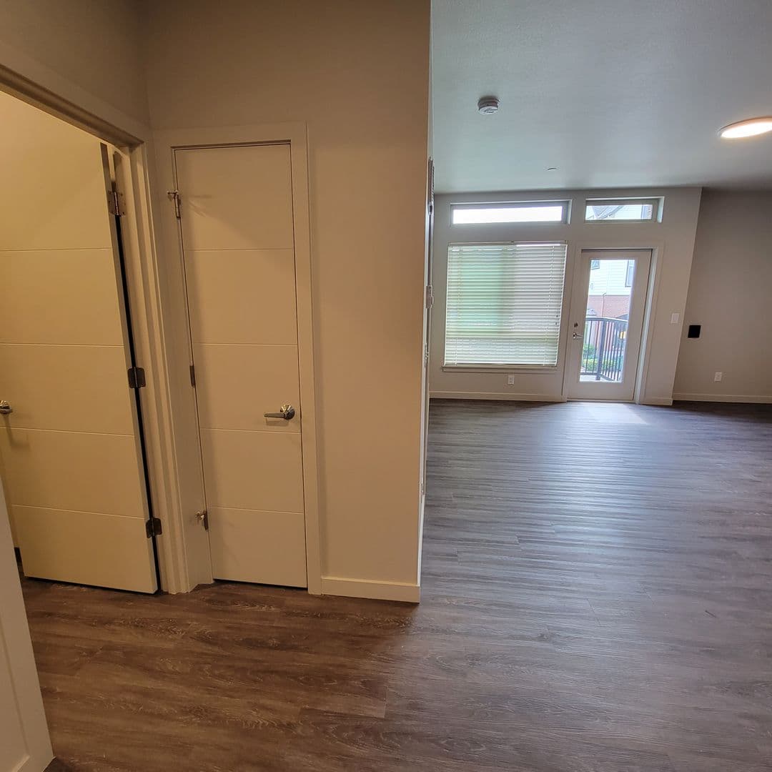 Fairview Apartment: 1650 NE Market Drive