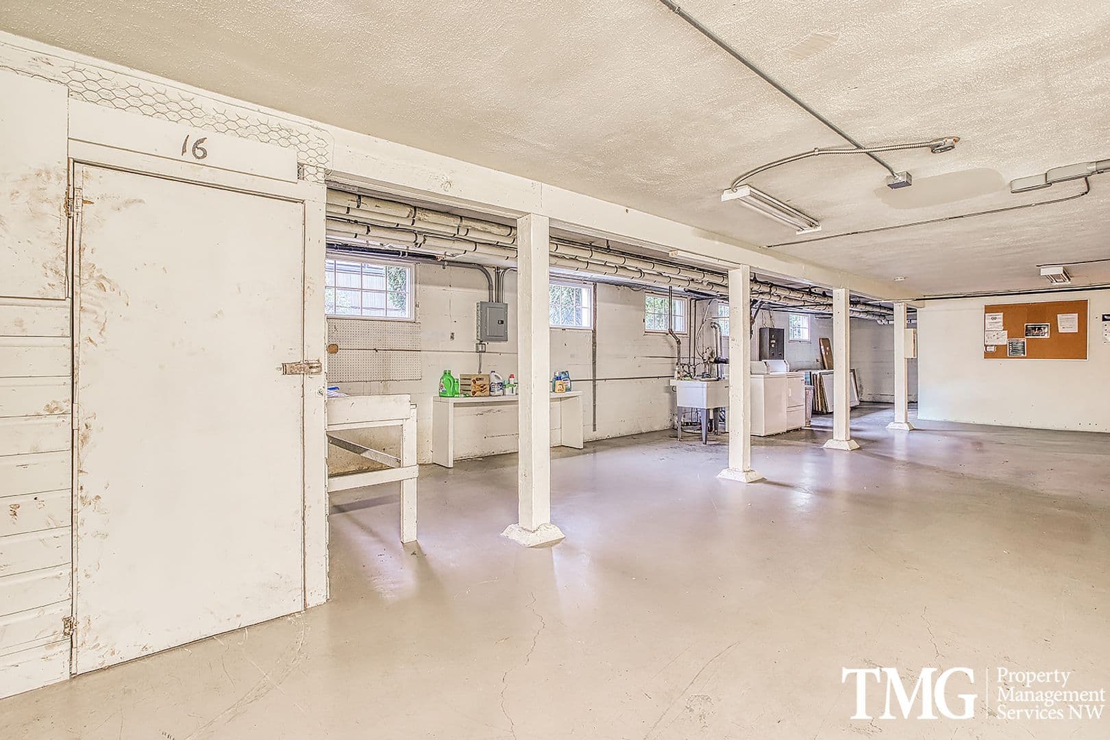 Portland Apartment: 5026 NE 31st Avenue